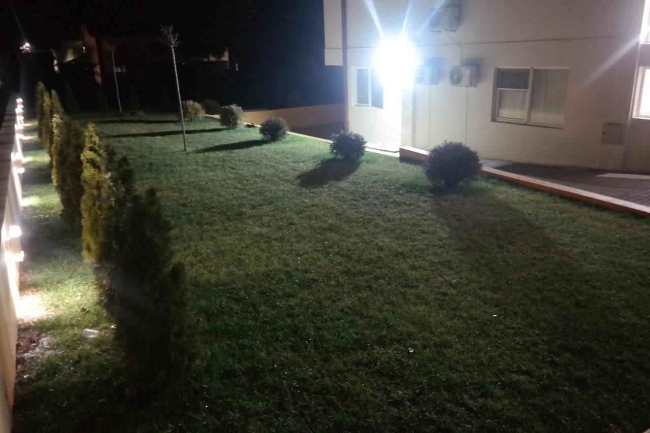 Villa Family Kumanovo Exterior foto